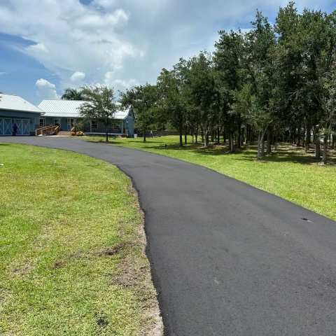 New residential asphalt driveway, project photo 19