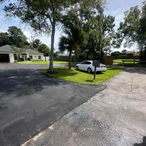 New residential asphalt driveway, project photo 28