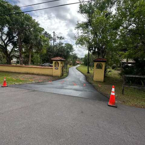 New residential asphalt driveway, project photo 39