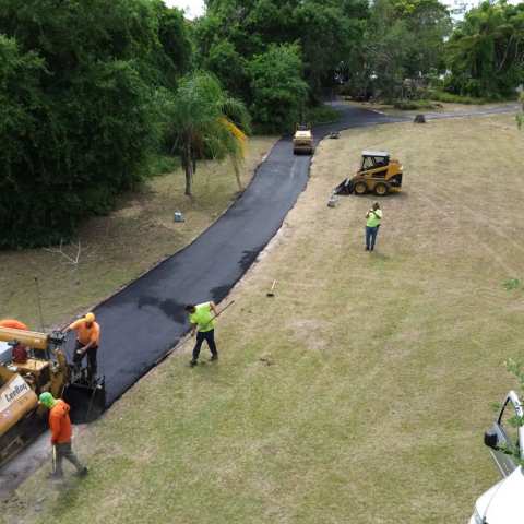 New residential asphalt driveway, project photo 8