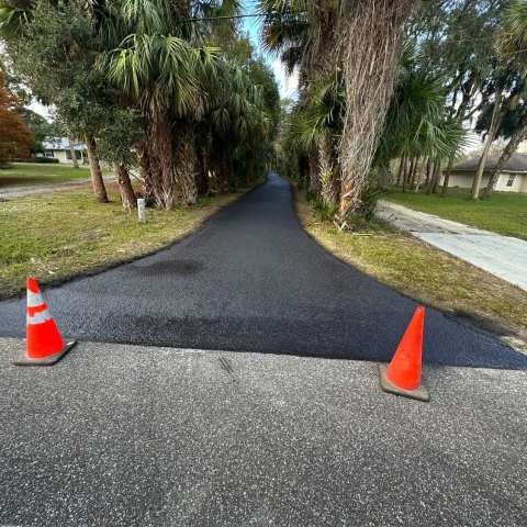 New residential asphalt driveway, project photo 36