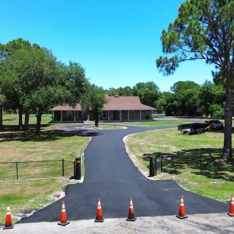 New residential asphalt driveway, project photo 2
