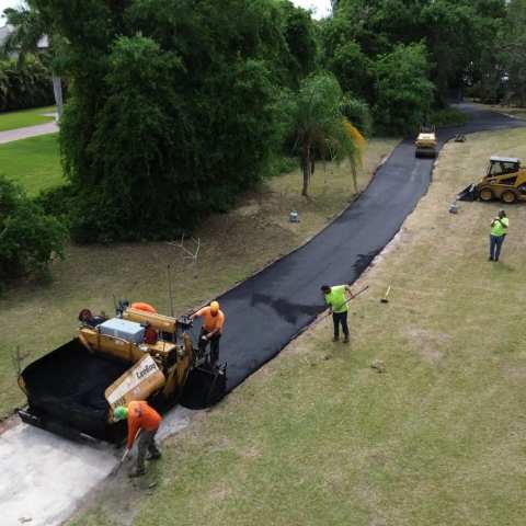 New residential asphalt driveway, project photo 9